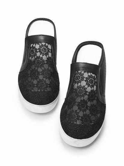 floral bliss ll TWP black Loafers