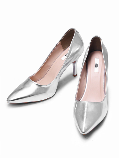 Polished prowess || TWP Silver Pencil heel Stilettos