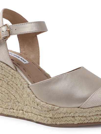Classic Espadrille Wedge heel in Beige