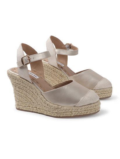 Classic Espadrille Wedge heel in Beige