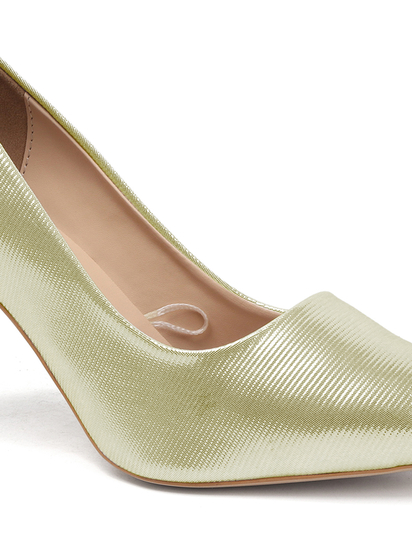 Gold metallic pointed stilettos