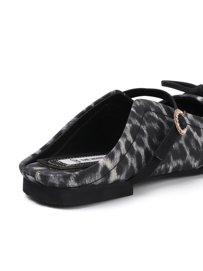 Two-Tone Mary Jane mules in Black Grey