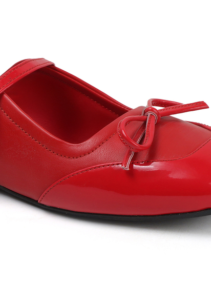 Mary Jane mules in Red