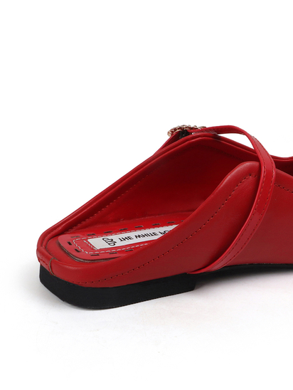 Mary Jane mules in Red