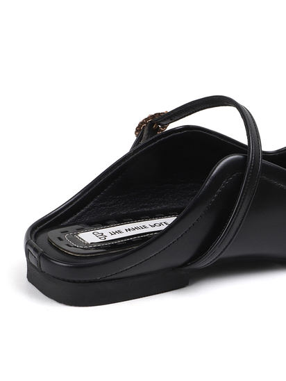 Mary Jane mules in Black