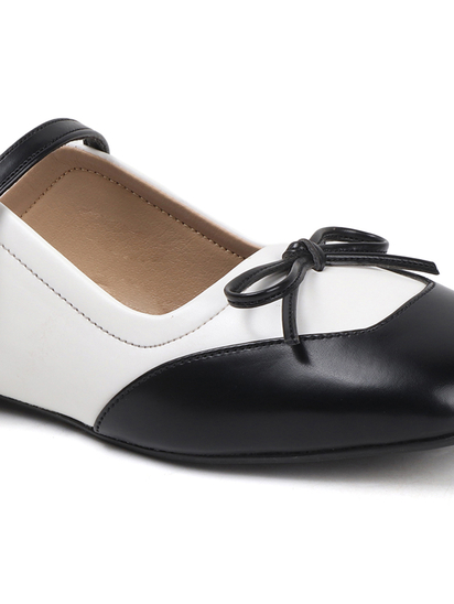 Two-Tone Mary Jane mules in White Black