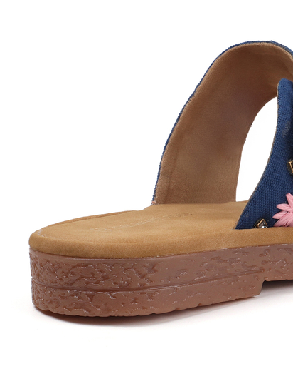 Floral Buckle Flats With Toe-Ring in Blue