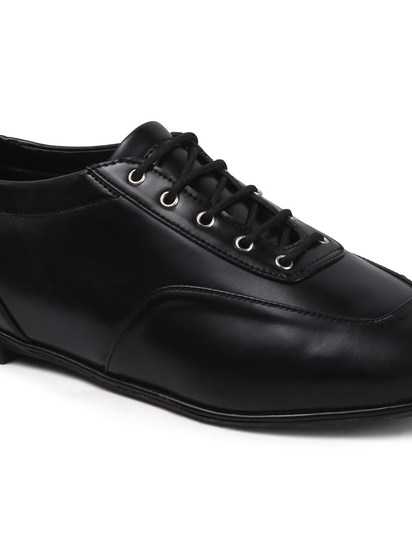 Timeless Lace-Up Ballerinas shoes in Black