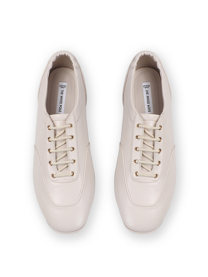 Timeless Lace-Up Ballerinas shoes in Cream