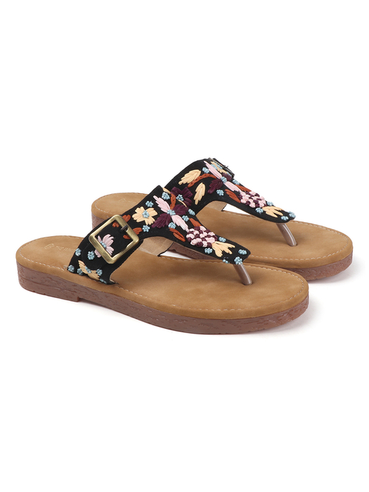 Floral Trail Buckled Toe-Ring Flats in Black